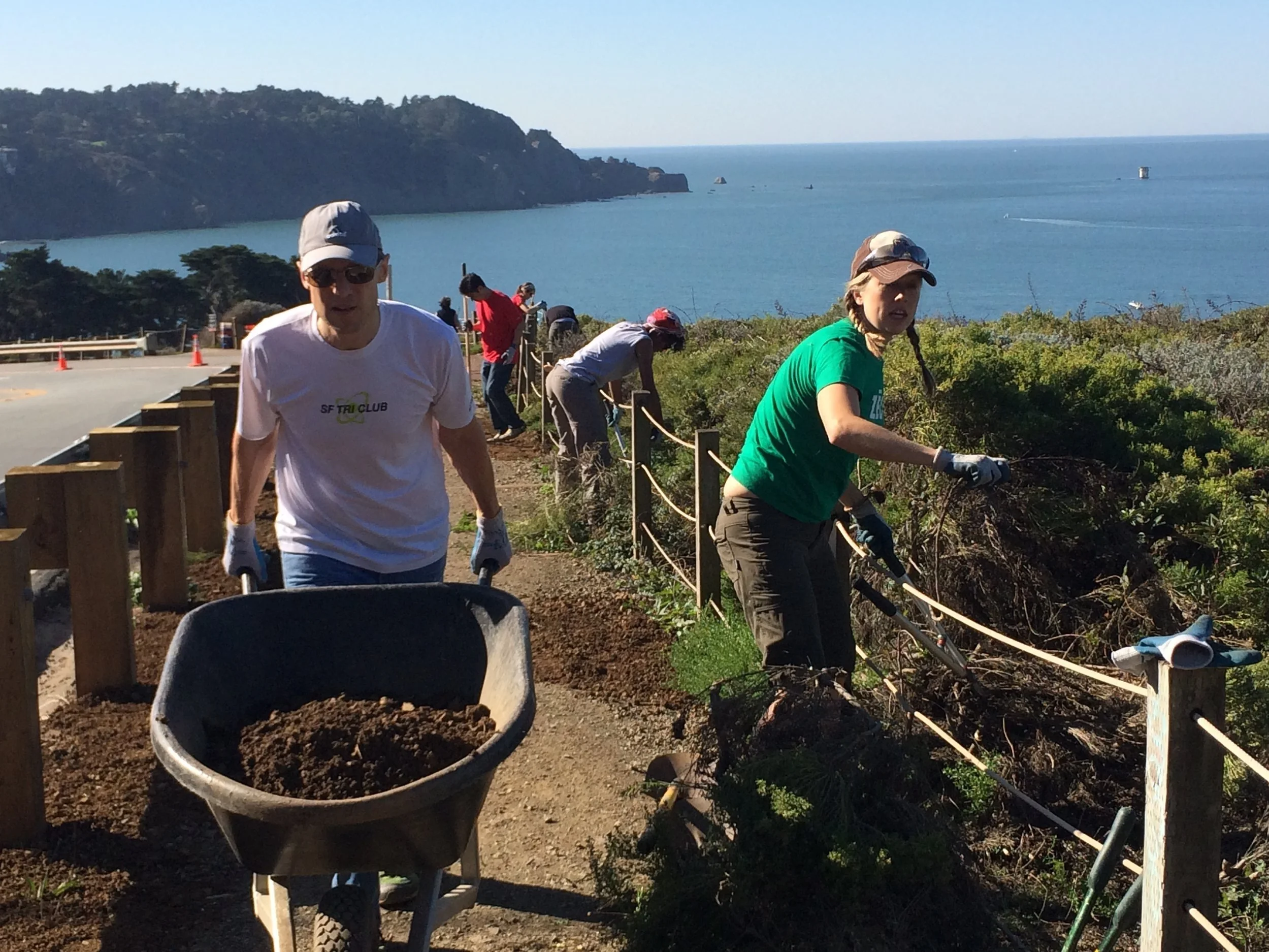 Tri 2 Help volunteers